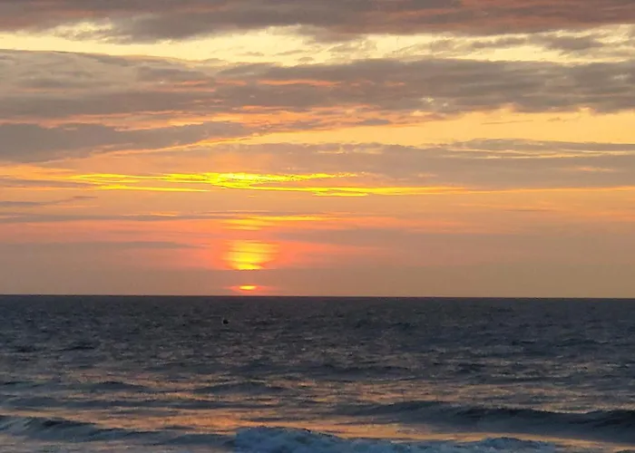 Апартаменты Just A Stone's Throw From The Sea *